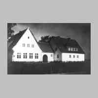 015-0011 Die neue Schule in Friedrichsdorf um 1943.jpg